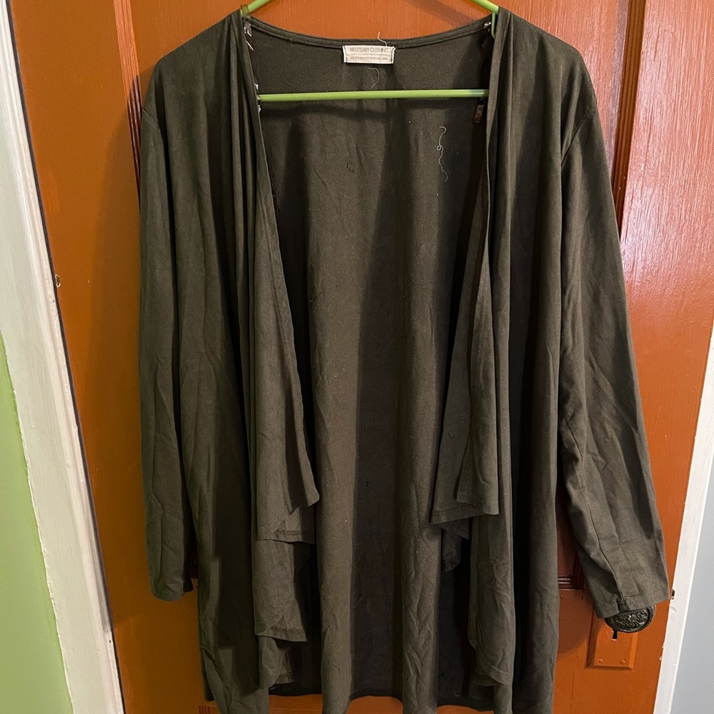 Size tag is missing but fits a SM/M comfortably
